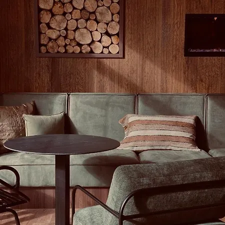 Mercure Ан-сюр-Лес