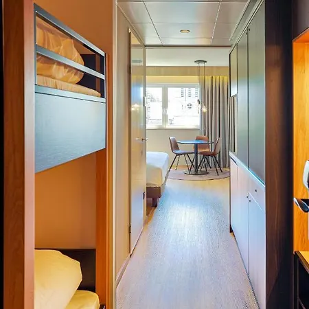 Отель Mercure Ан-сюр-Лес