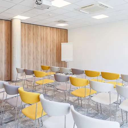 Mercure 4* Ан-сюр-Лес