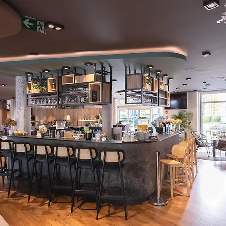 Mercure 4*